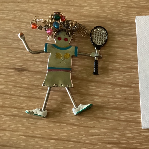 Pins - Christmas; Tennis; Cows; Mother. - Picture 2 of 8